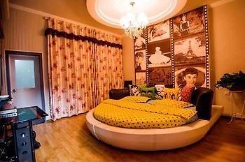 Shuangshuang Home Fenghuang Hongqiao Branch Phượng Hoàng cổ trấn Ngoại thất bức ảnh