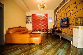 Shuangshuang Home Fenghuang Hongqiao Branch Phượng Hoàng cổ trấn Ngoại thất bức ảnh